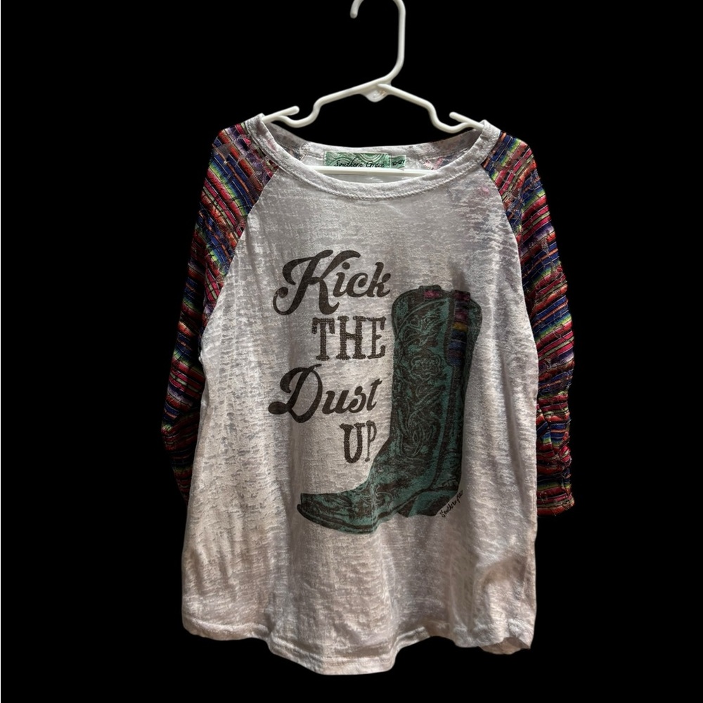 Southern Grace Kick The Dust Up Tee